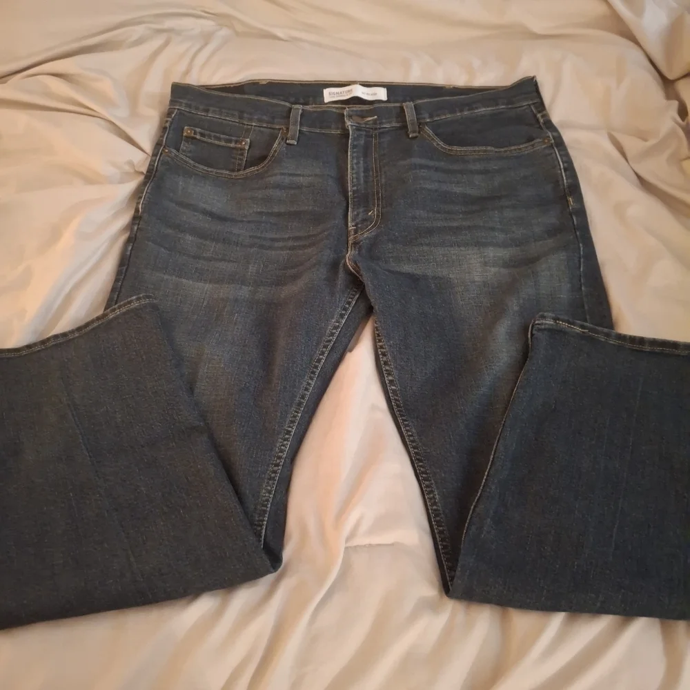 Signature Men's Levi's Blue Relaxed Fit Jeans Classic Style